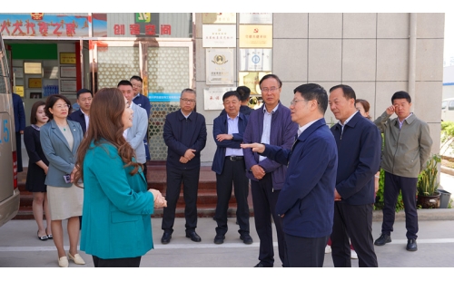 自治區(qū)人大督查團(tuán)深入企業(yè)調(diào)研，政企共商優(yōu)化營(yíng)商環(huán)境